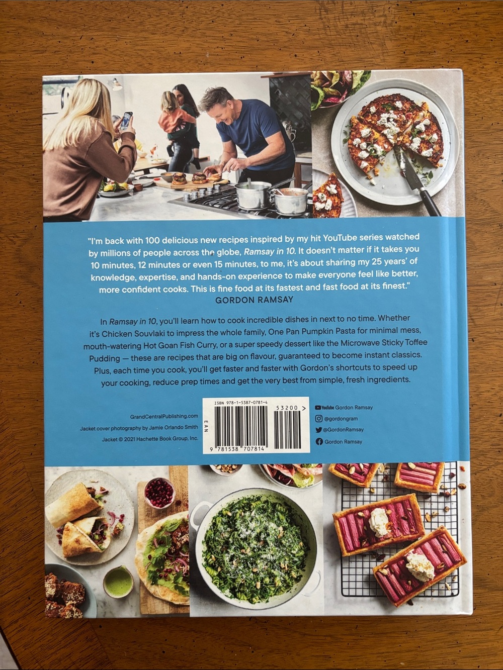 NEW Gordon Ramsay "Ramsay In 10" Hardcover Cookbook - Picture 2 of 5